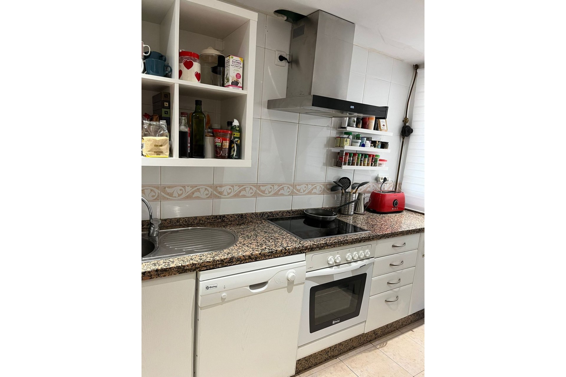 Resale - Apartment - Ground Floor Apartment - Marbella - Guadalmina Alta