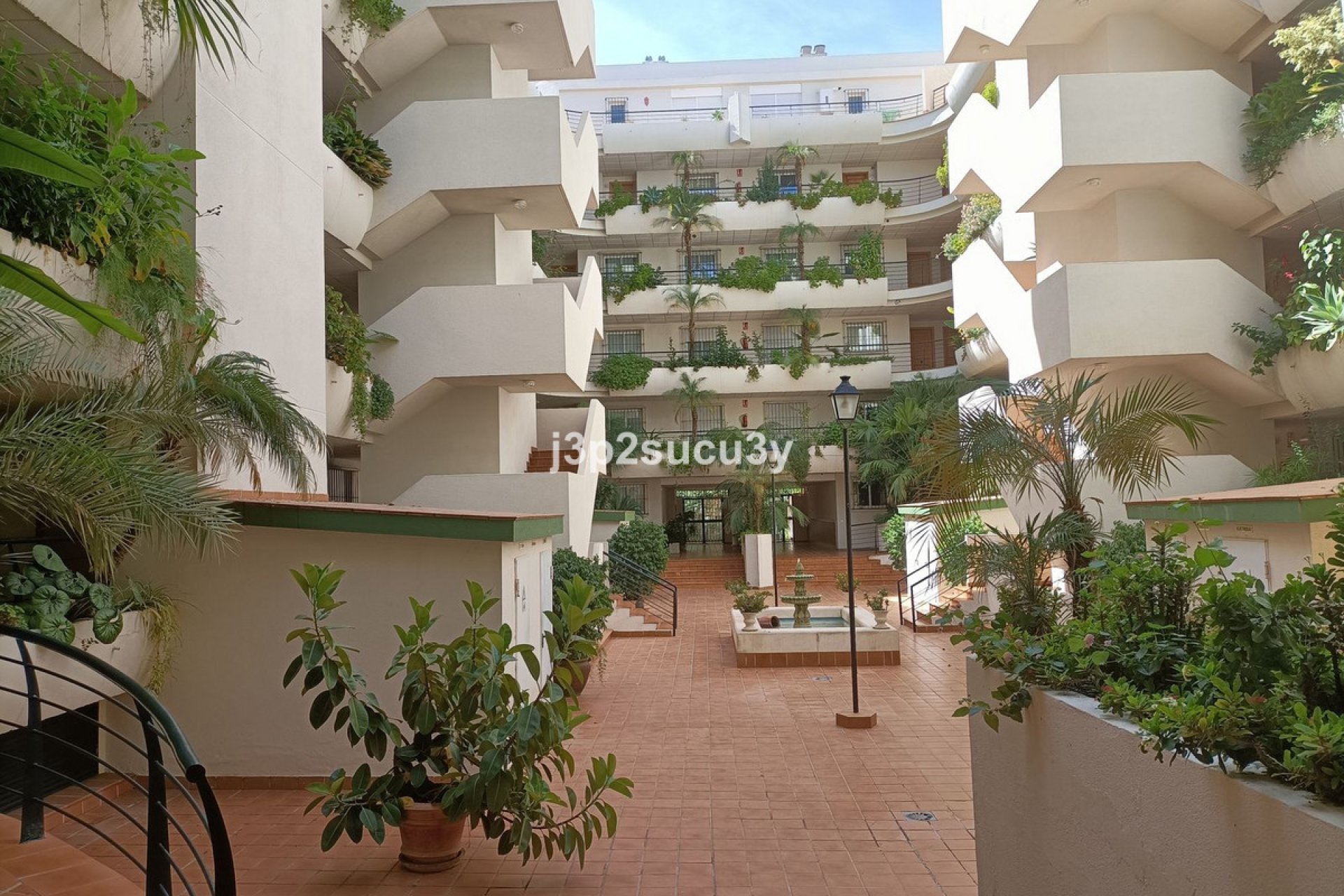 Resale - Apartment - Ground Floor Apartment - Marbella - Guadalmina Alta