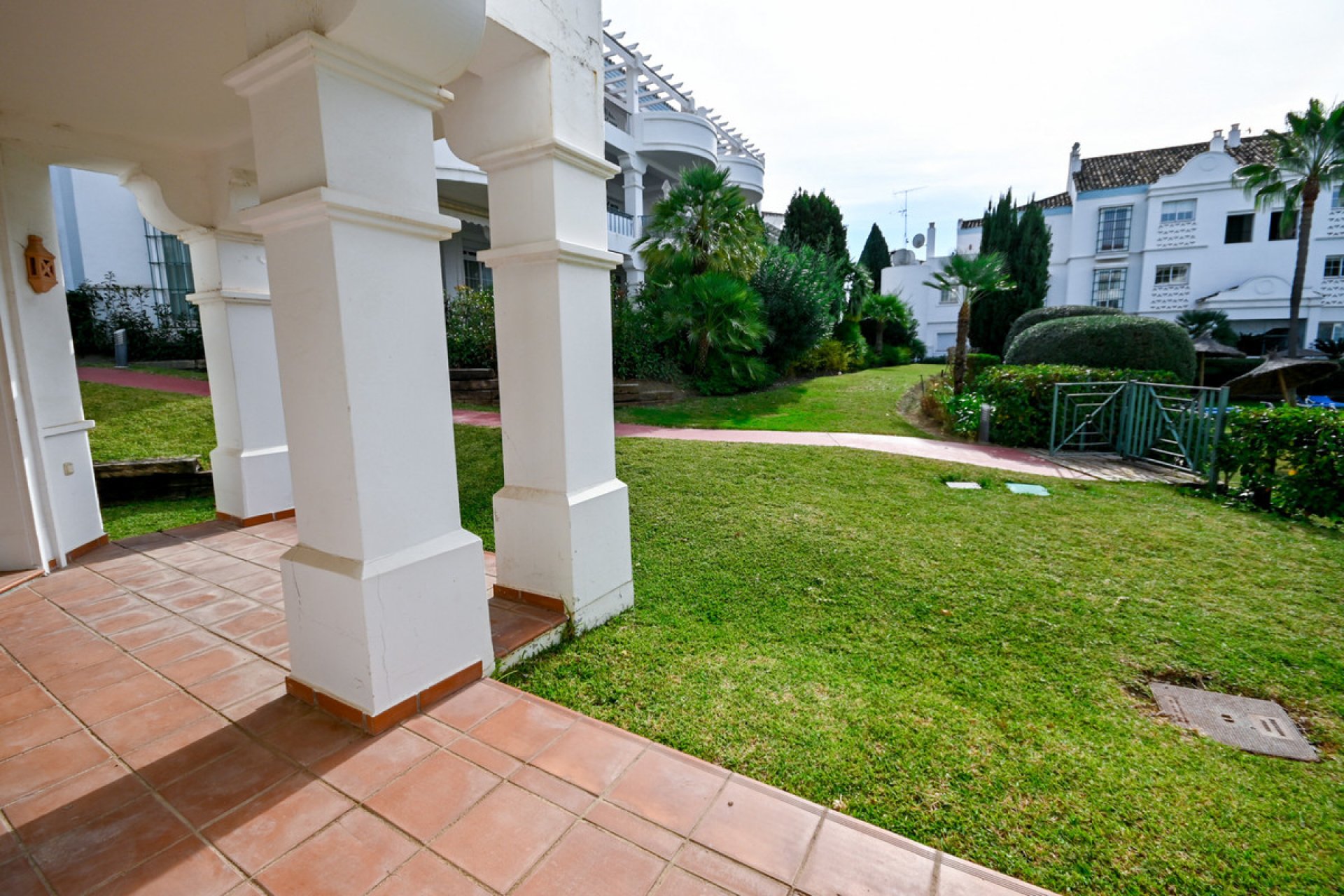 Resale - Apartment - Ground Floor Apartment - Marbella - Guadalmina Alta