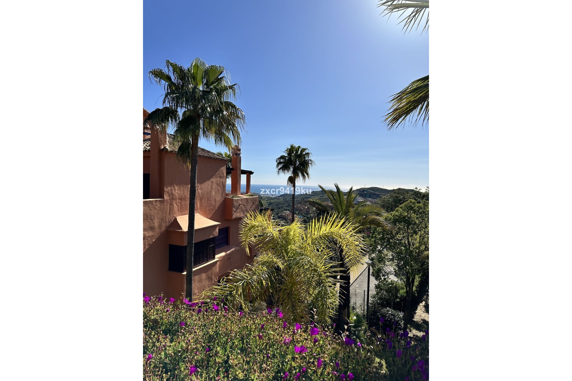 Resale - Apartment - Ground Floor Apartment - Marbella - La Mairena