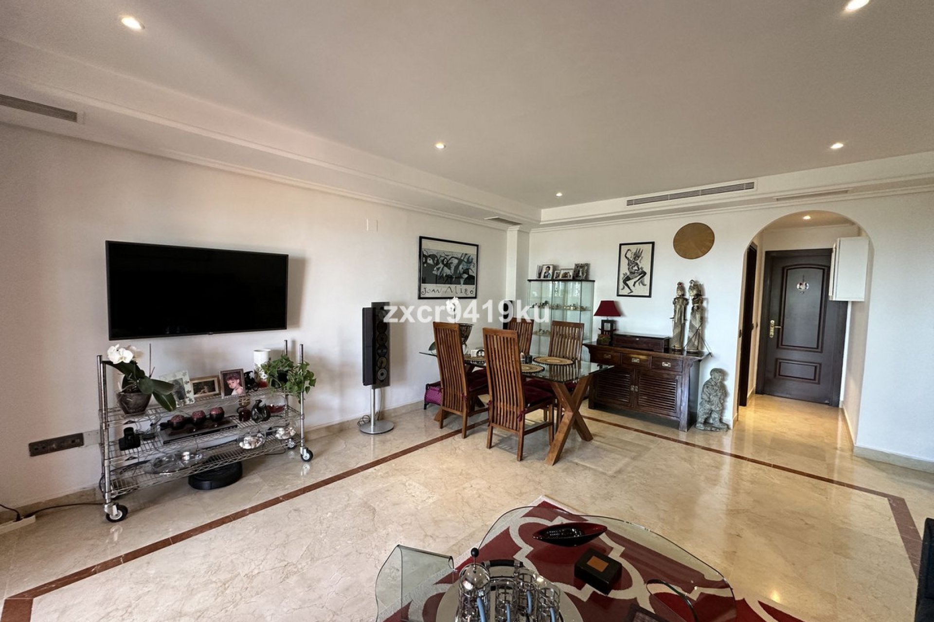 Resale - Apartment - Ground Floor Apartment - Marbella - La Mairena