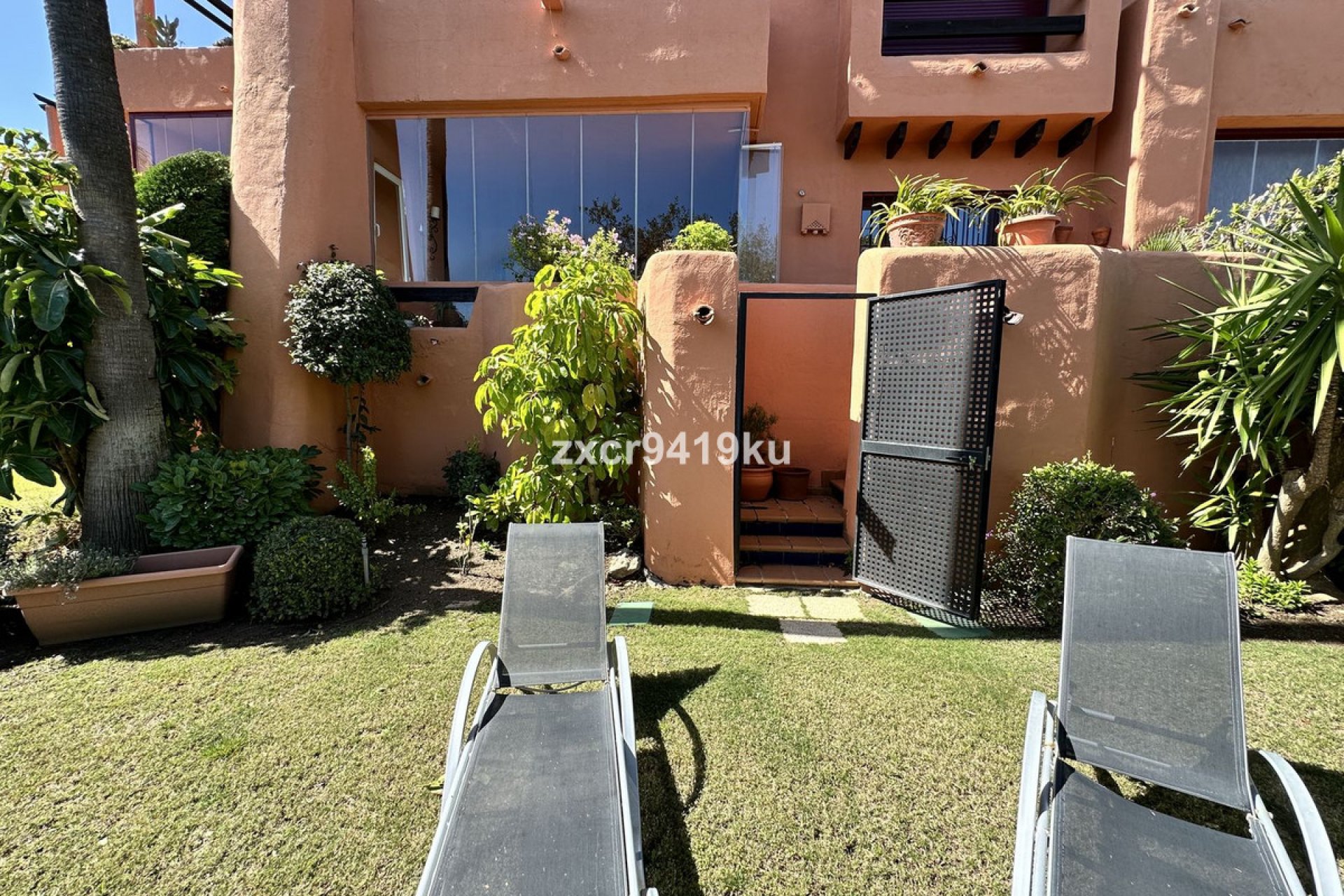 Resale - Apartment - Ground Floor Apartment - Marbella - La Mairena