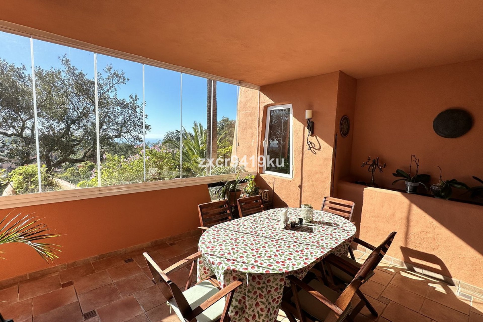 Resale - Apartment - Ground Floor Apartment - Marbella - La Mairena