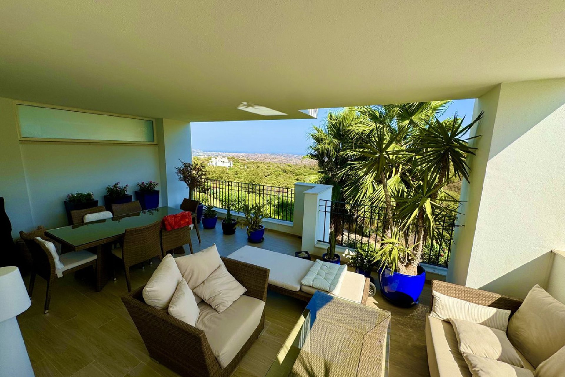 Resale - Apartment - Ground Floor Apartment - Marbella - La Mairena