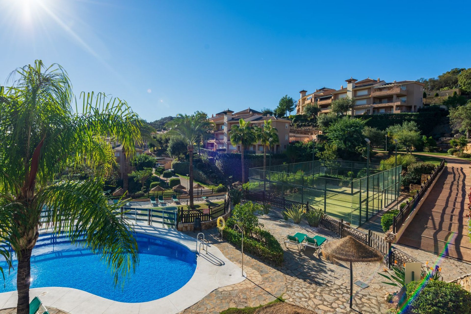 Resale - Apartment - Ground Floor Apartment - Marbella - La Mairena