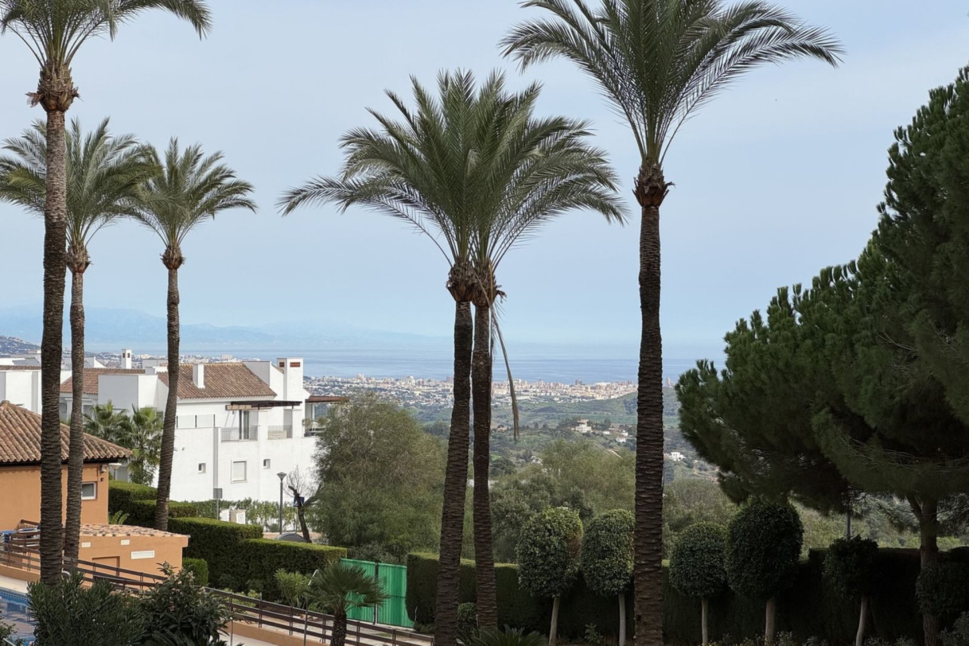 Resale - Apartment - Ground Floor Apartment - Marbella - La Mairena