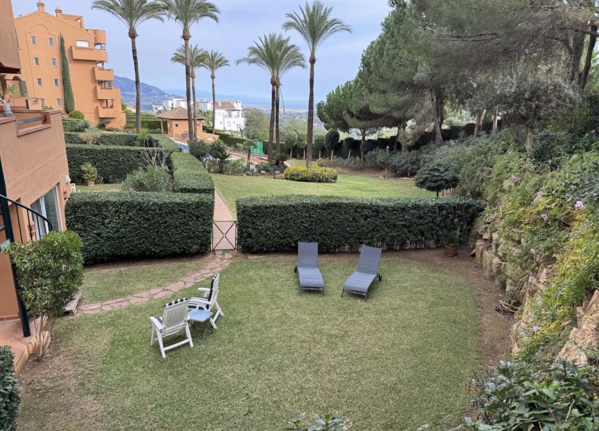 Resale - Apartment - Ground Floor Apartment - Marbella - La Mairena