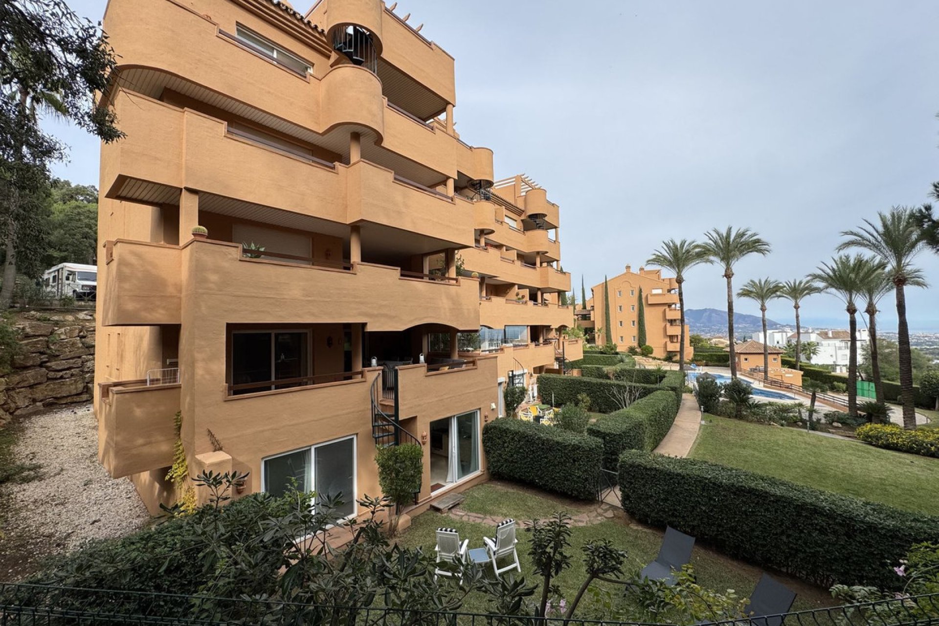 Resale - Apartment - Ground Floor Apartment - Marbella - La Mairena