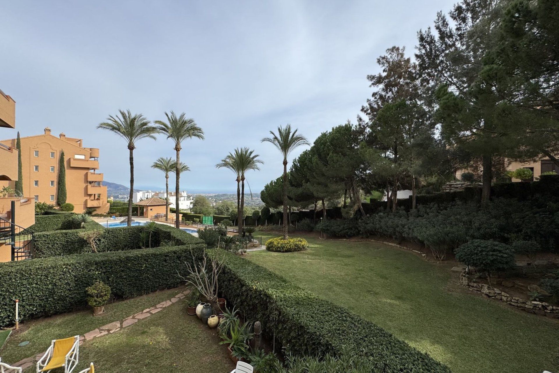 Resale - Apartment - Ground Floor Apartment - Marbella - La Mairena