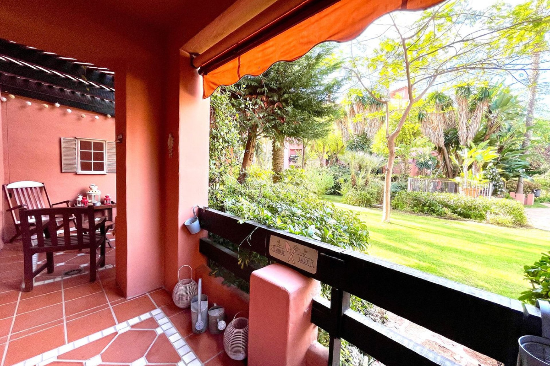 Resale - Apartment - Ground Floor Apartment - Marbella - Los Monteros