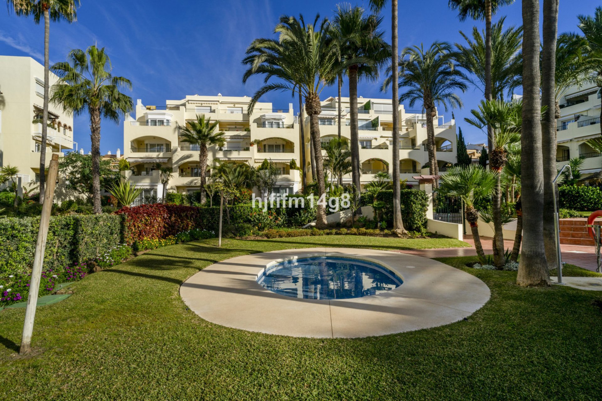 Resale - Apartment - Ground Floor Apartment - Marbella - Marbella Centro