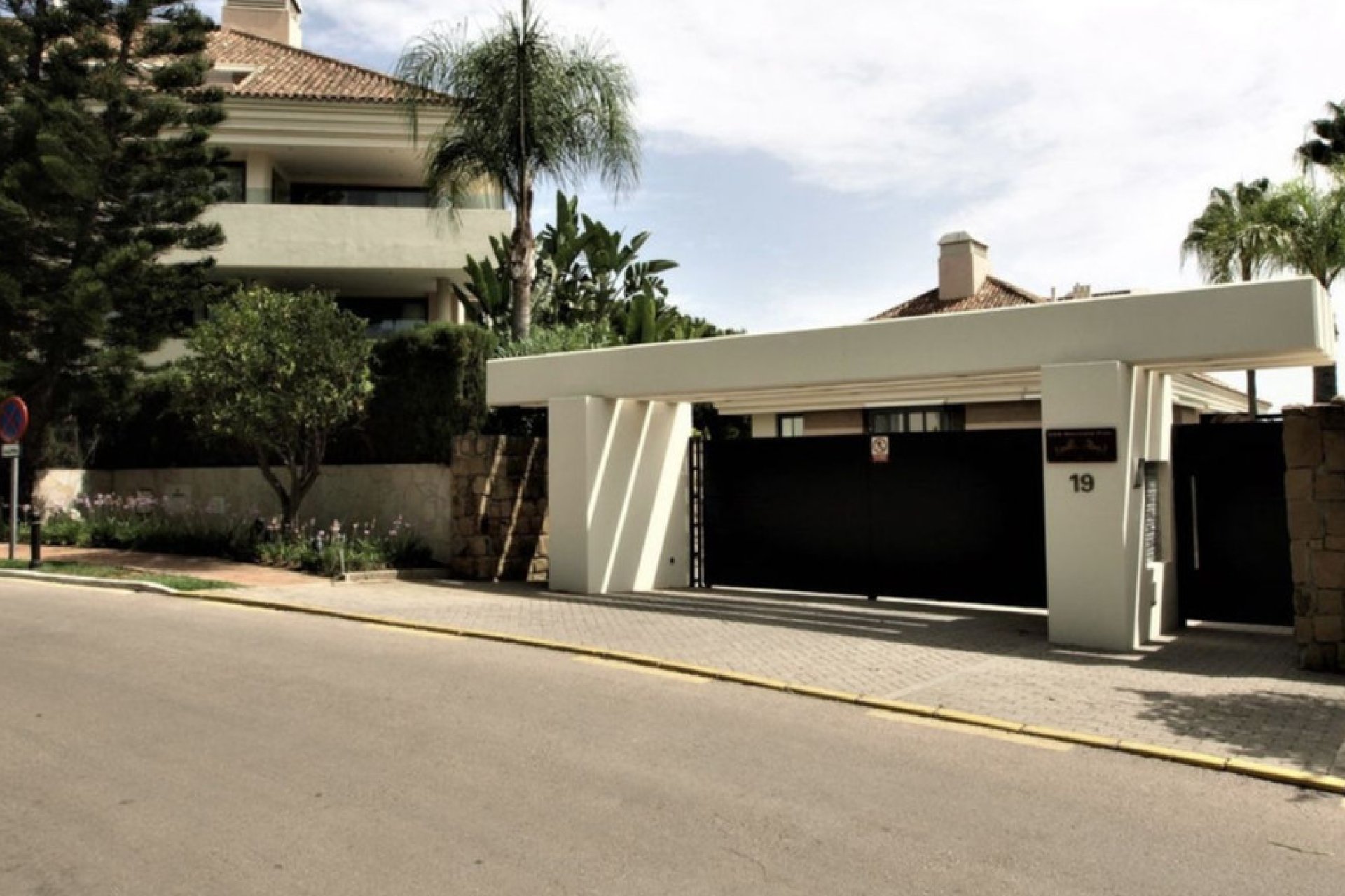 Resale - Apartment - Ground Floor Apartment - Marbella - Marbella Centro