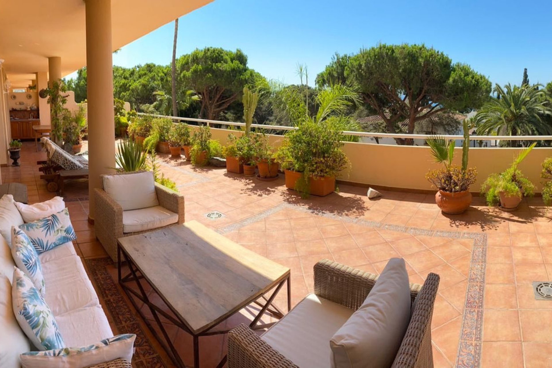 Resale - Apartment - Ground Floor Apartment - Marbella - Marbesa