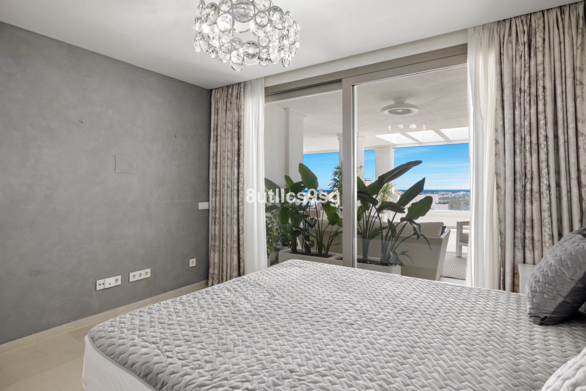 Resale - Apartment - Ground Floor Apartment - Marbella - Nueva Andalucia