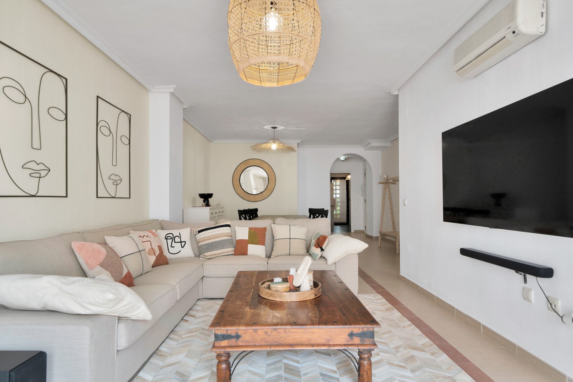 Resale - Apartment - Ground Floor Apartment - Marbella - Nueva Andalucia