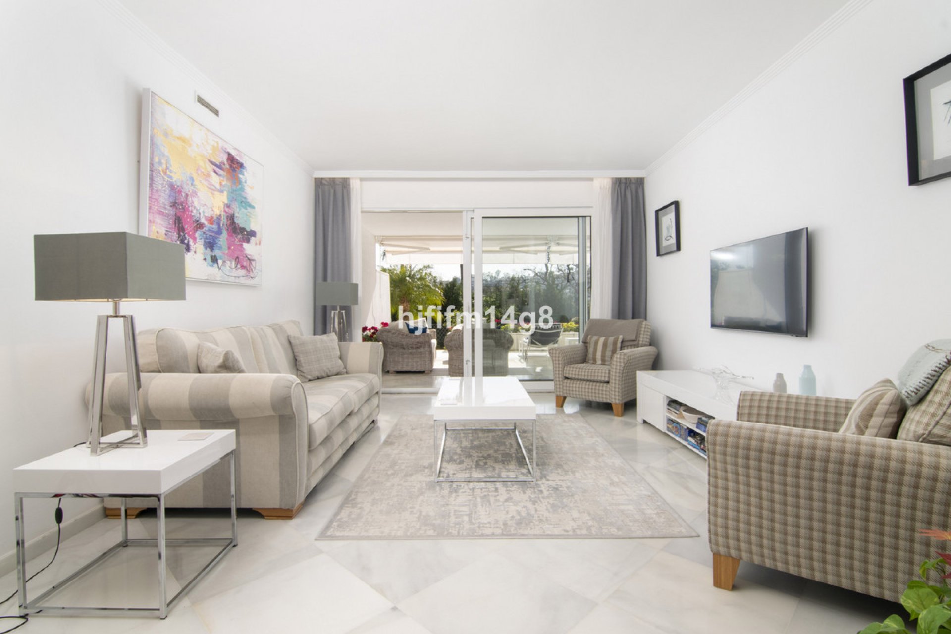 Resale - Apartment - Ground Floor Apartment - Marbella - Nueva Andalucia