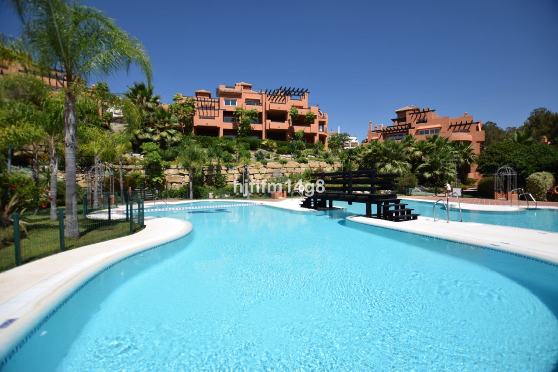 Resale - Apartment - Ground Floor Apartment - Marbella - Nueva Andalucia