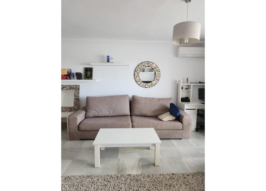 Resale - Apartment - Ground Floor Apartment - Marbella - Nueva Andalucia