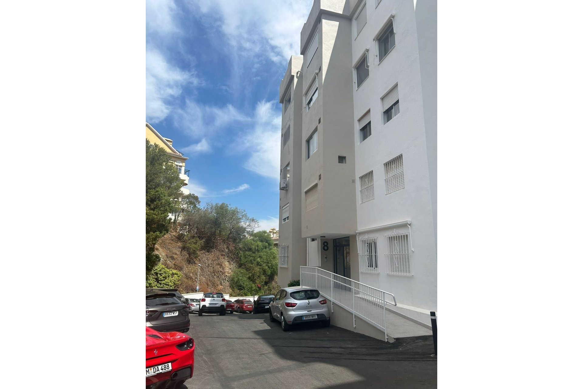 Resale - Apartment - Ground Floor Apartment - Marbella - Nueva Andalucia