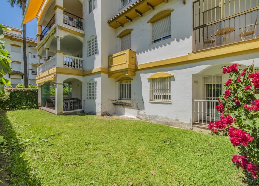 Resale - Apartment - Ground Floor Apartment - Marbella - Nueva Andalucia