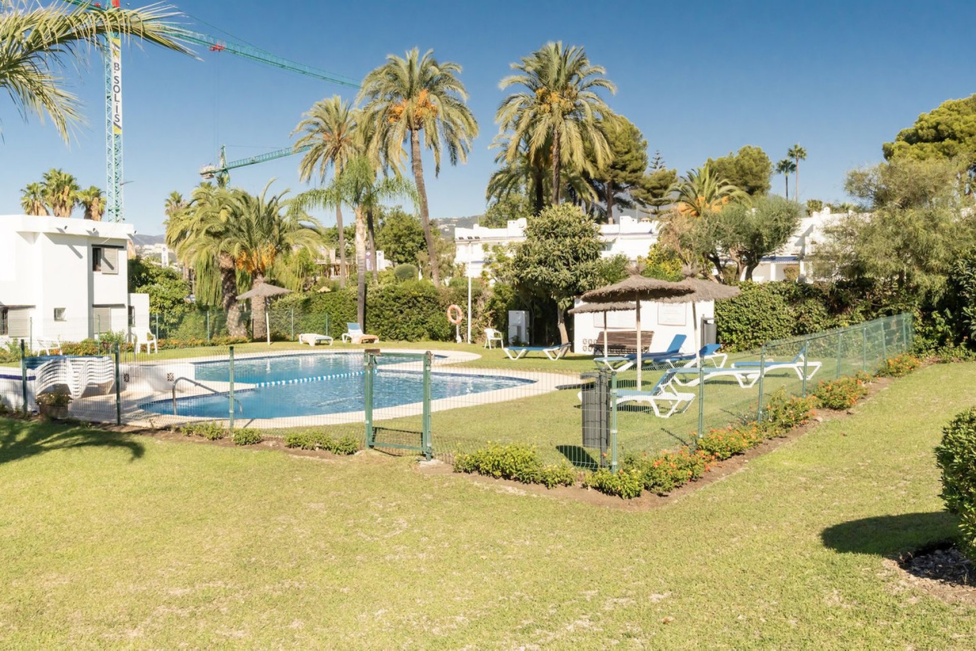 Resale - Apartment - Ground Floor Apartment - Marbella - Nueva Andalucia