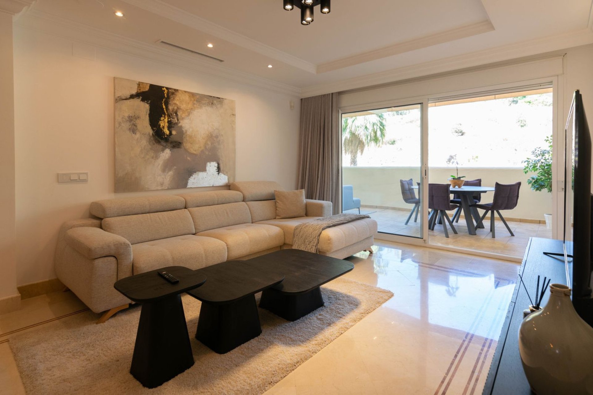 Resale - Apartment - Ground Floor Apartment - Marbella - Nueva Andalucia