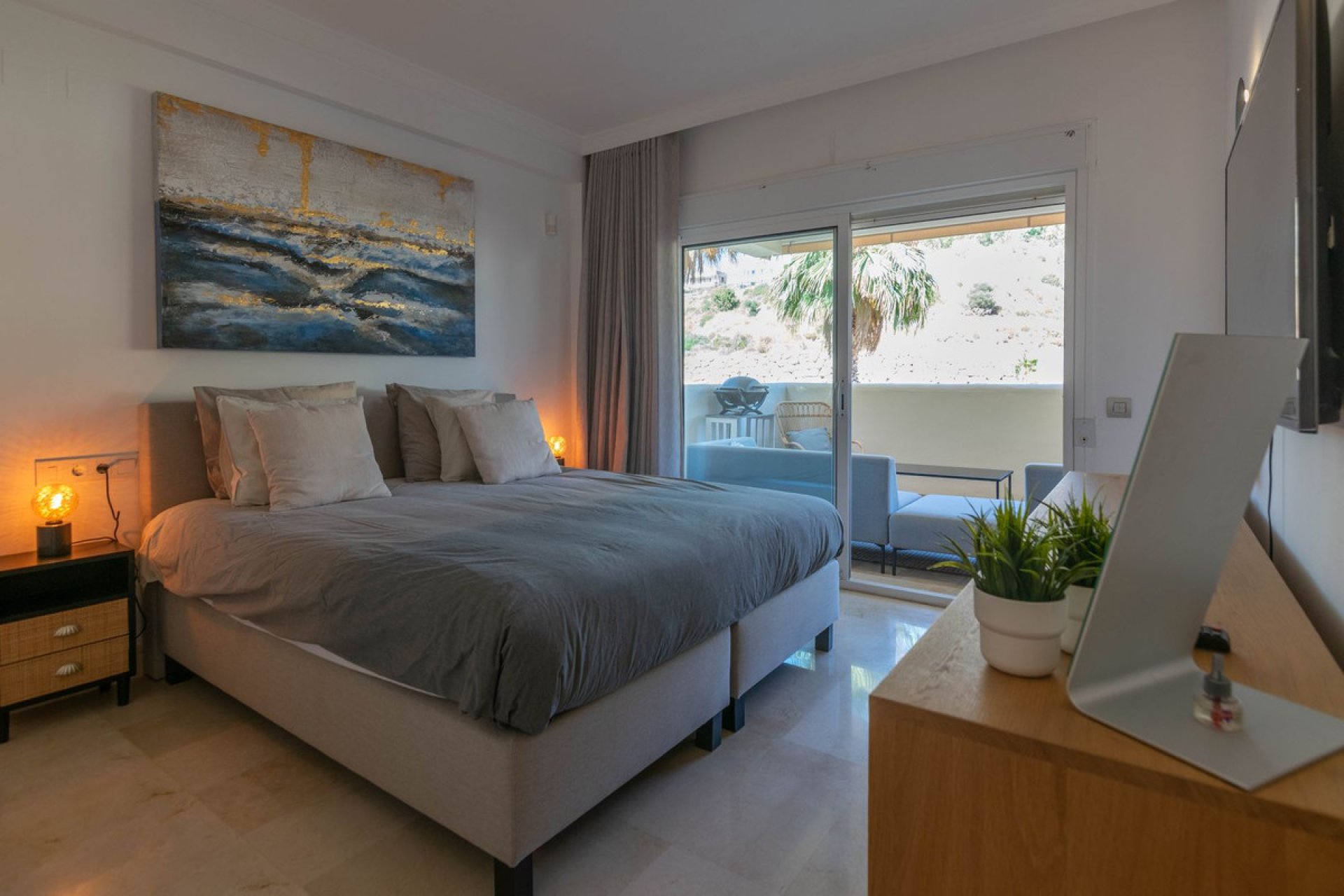 Resale - Apartment - Ground Floor Apartment - Marbella - Nueva Andalucia