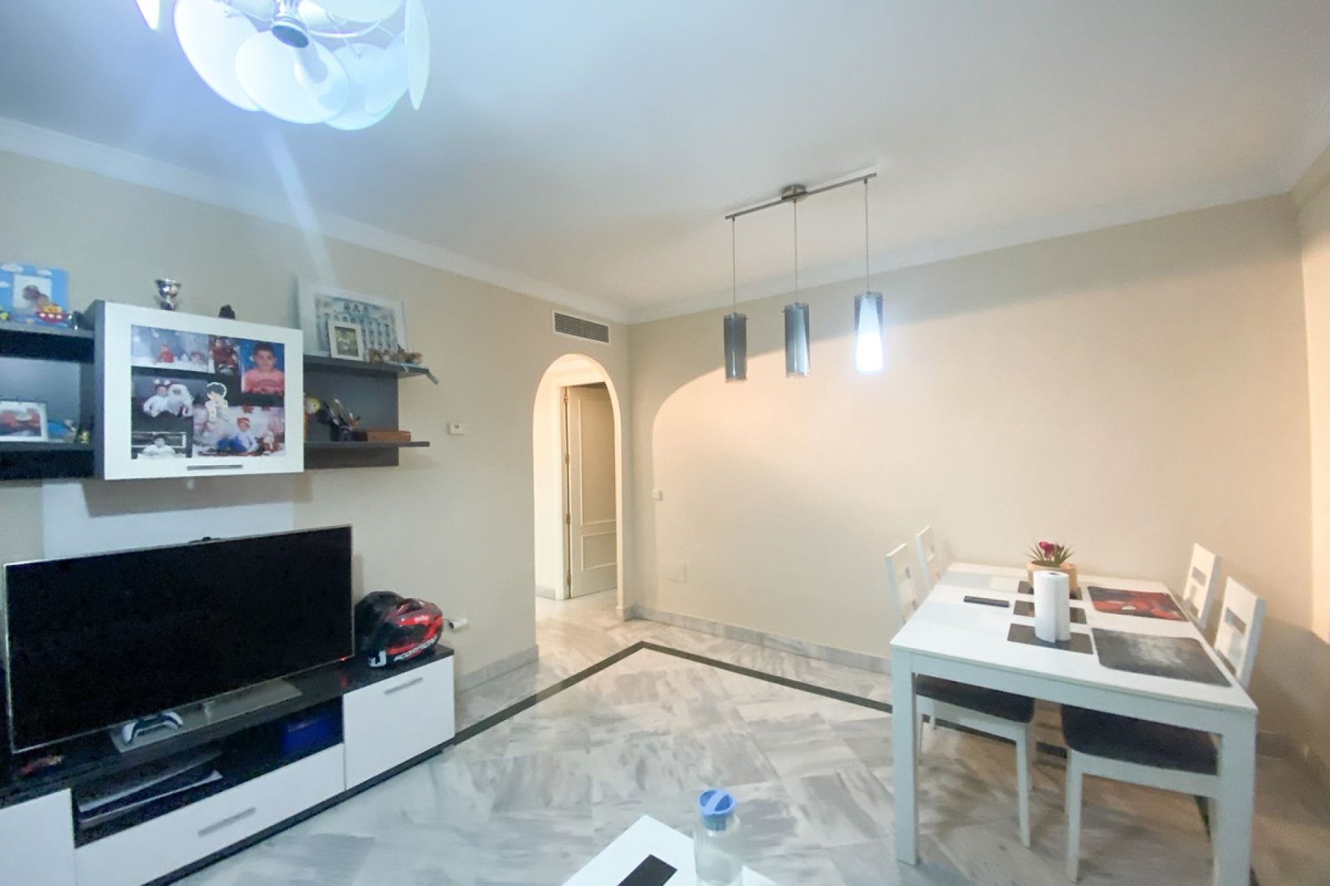 Resale - Apartment - Ground Floor Apartment - Marbella - Nueva Andalucia