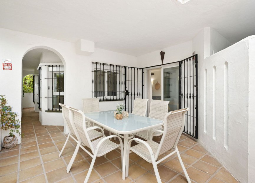 Resale - Apartment - Ground Floor Apartment - Marbella - Nueva Andalucia