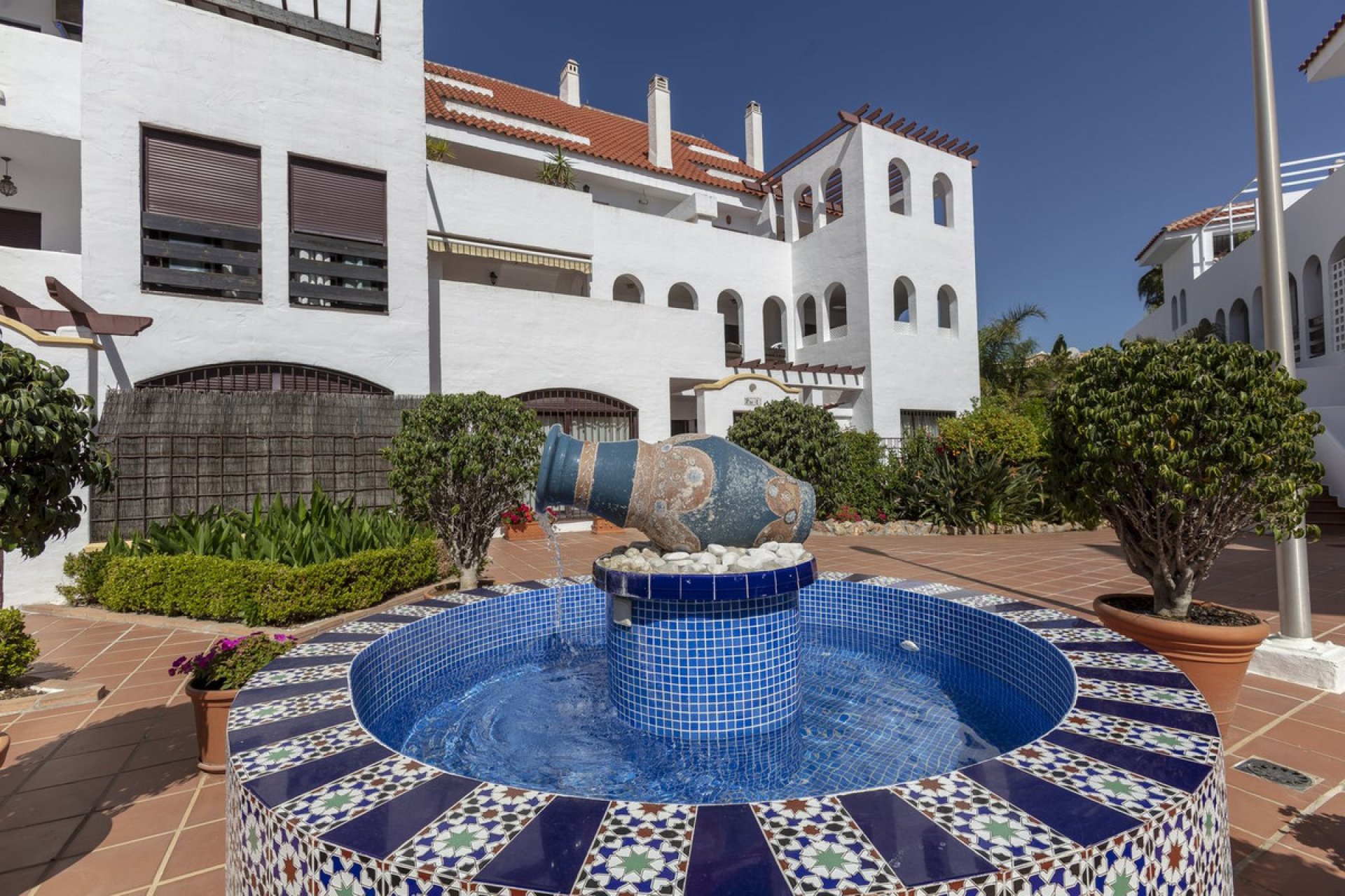 Resale - Apartment - Ground Floor Apartment - Marbella - Nueva Andalucia