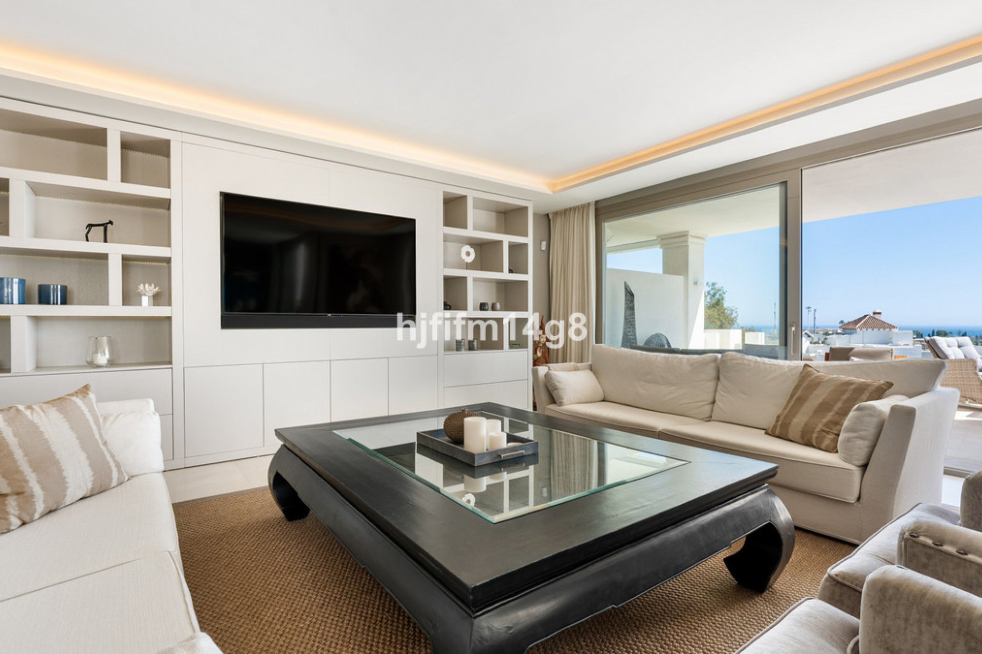 Resale - Apartment - Ground Floor Apartment - Marbella - Nueva Andalucia