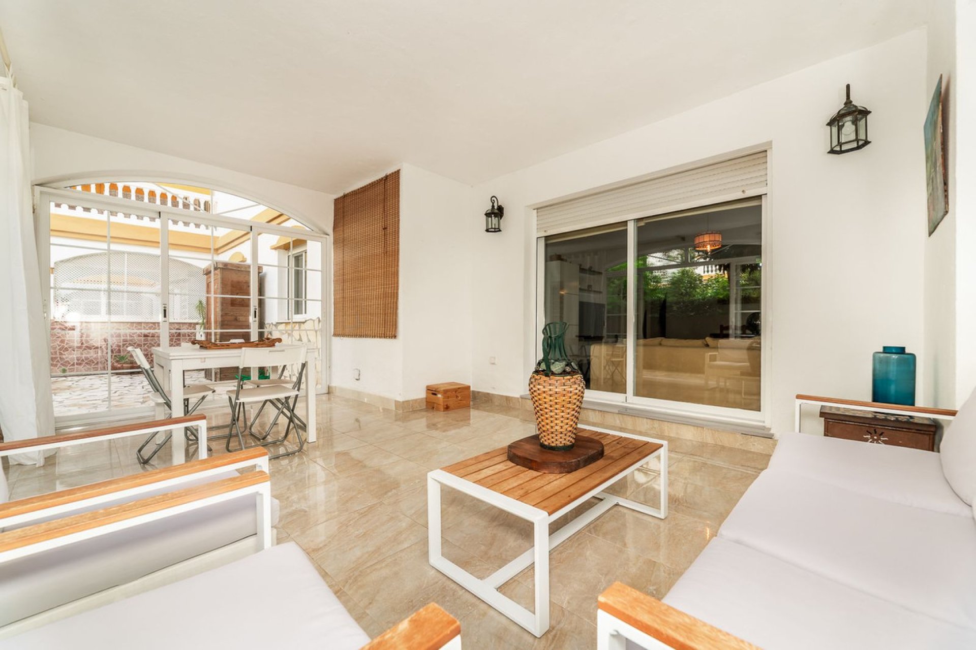 Resale - Apartment - Ground Floor Apartment - Marbella - Nueva Andalucia