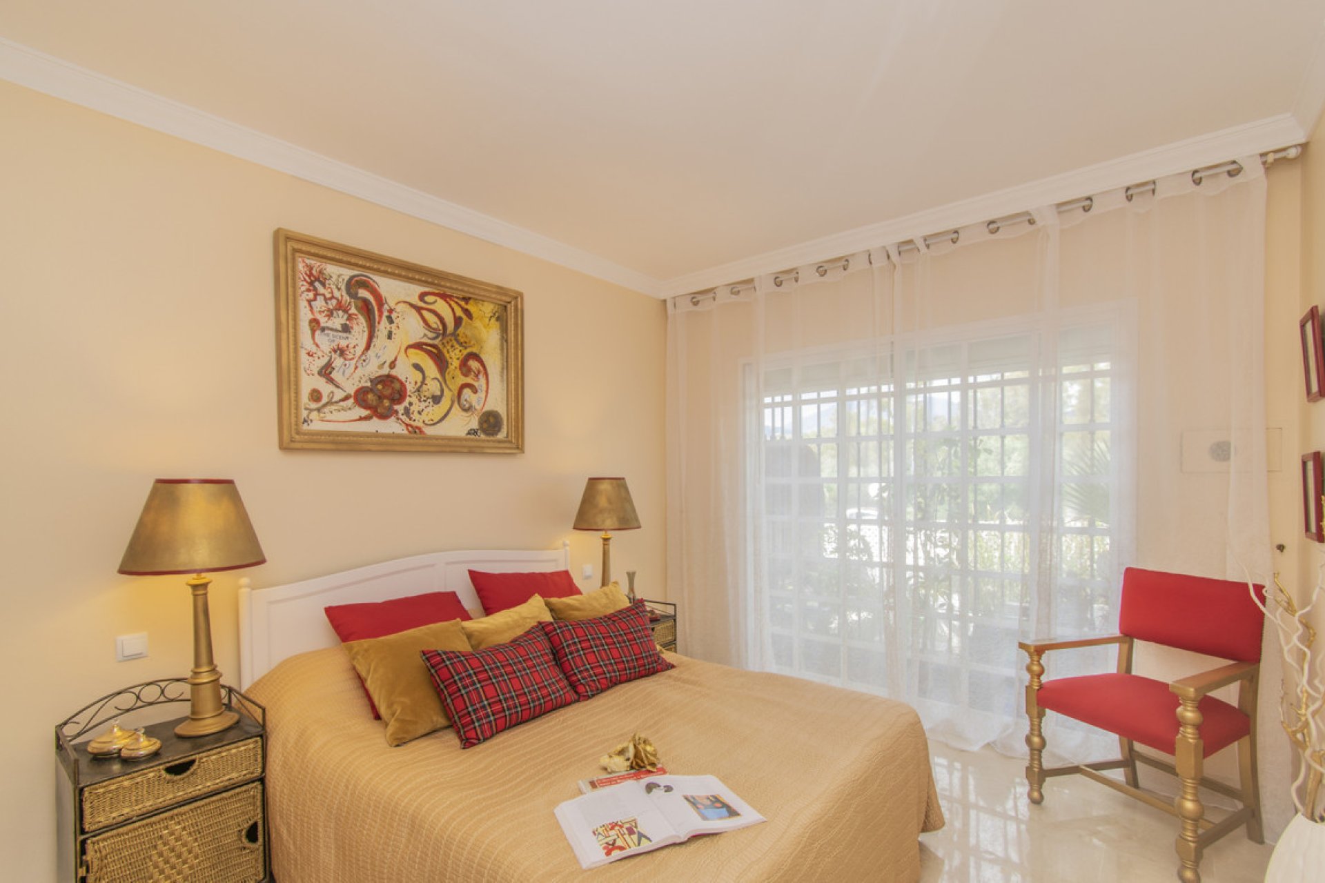 Resale - Apartment - Ground Floor Apartment - Marbella - Nueva Andalucia