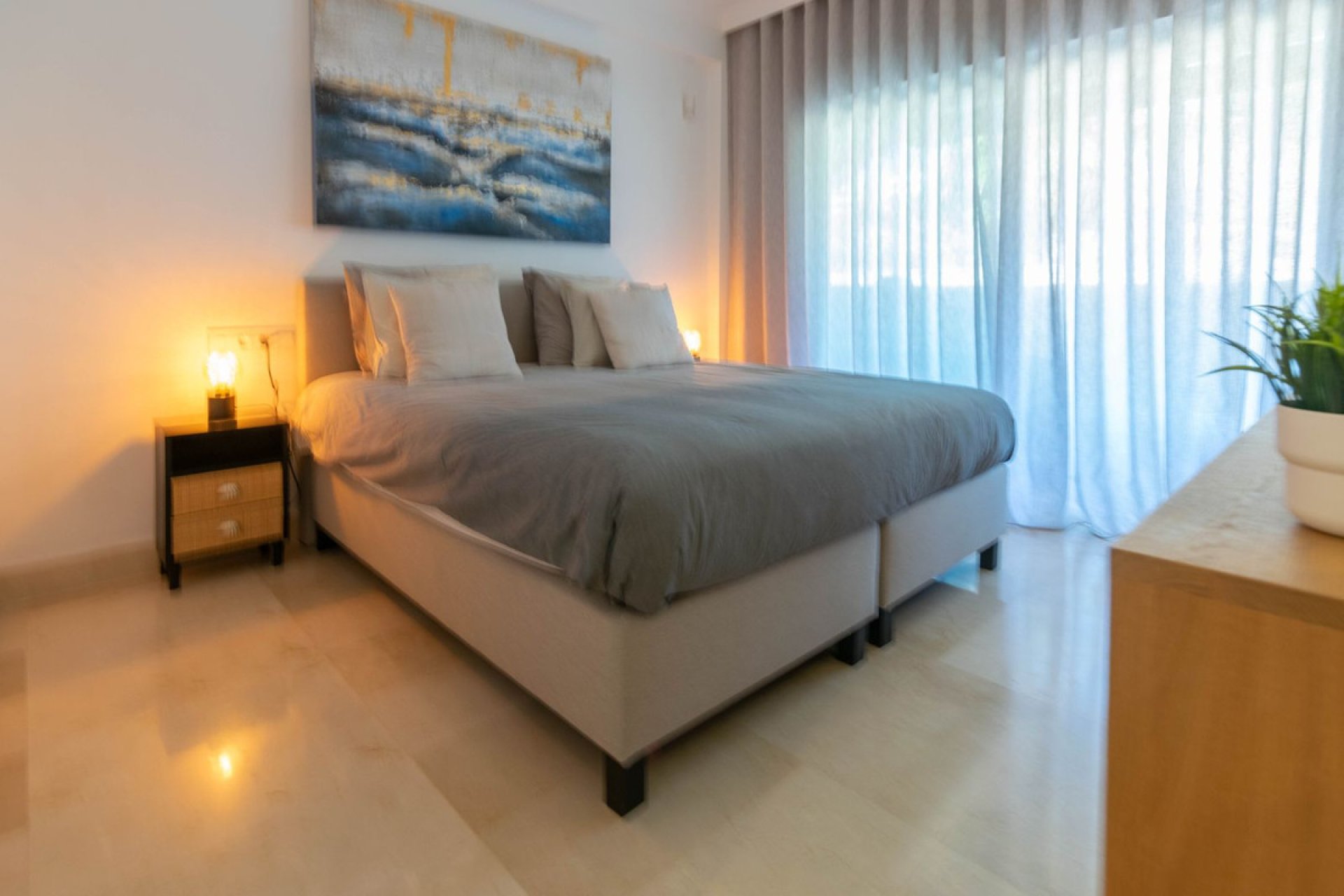 Resale - Apartment - Ground Floor Apartment - Marbella - Nueva Andalucia