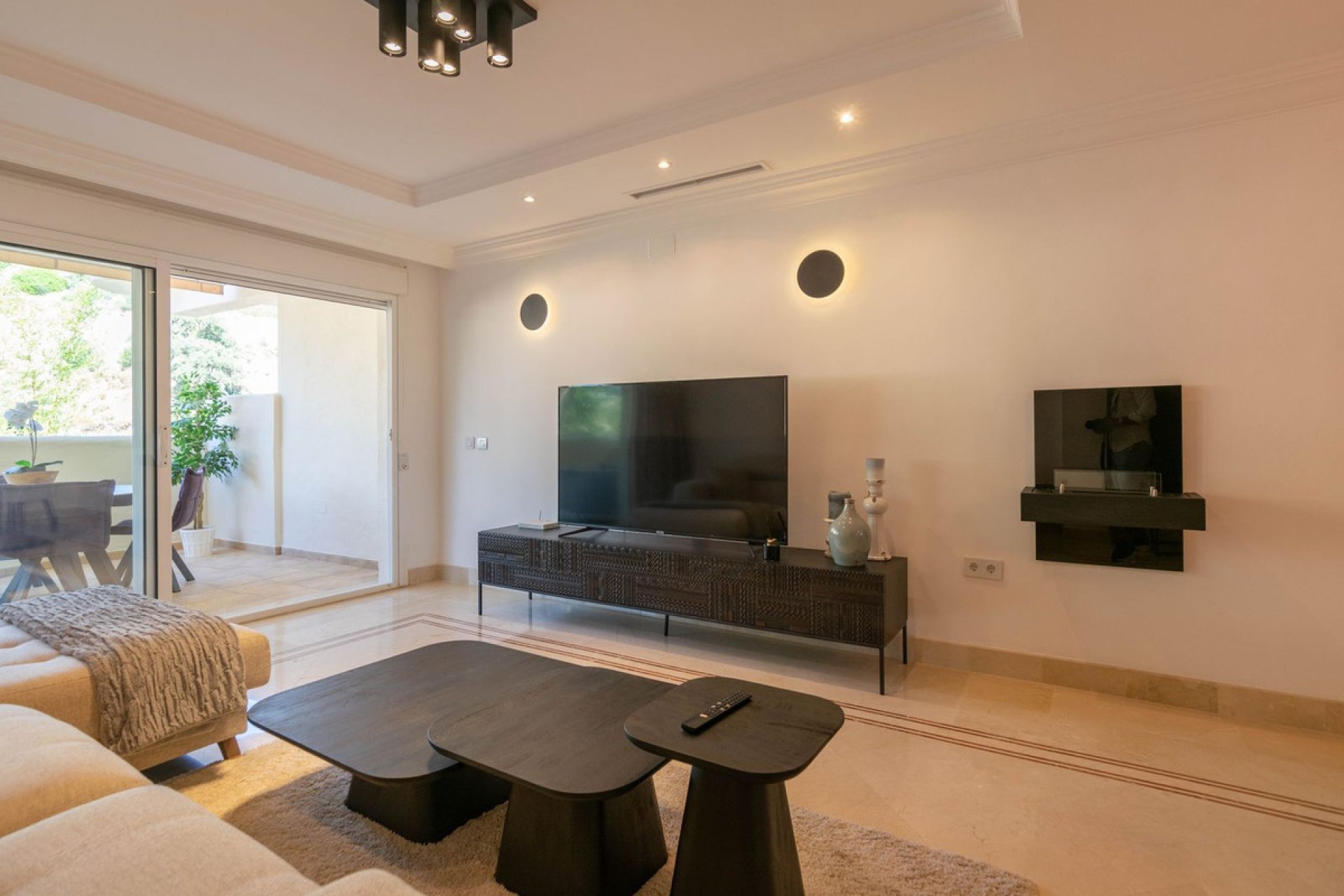 Resale - Apartment - Ground Floor Apartment - Marbella - Nueva Andalucia