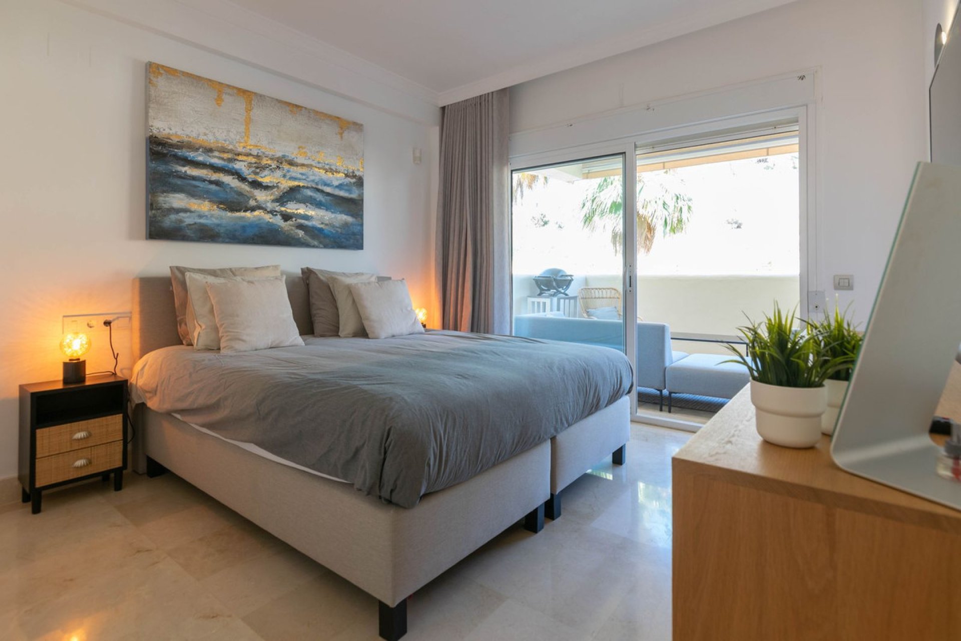 Resale - Apartment - Ground Floor Apartment - Marbella - Nueva Andalucia