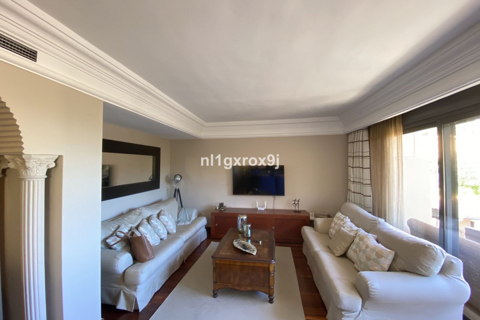 Resale - Apartment - Ground Floor Apartment - Marbella - Nueva Andalucia