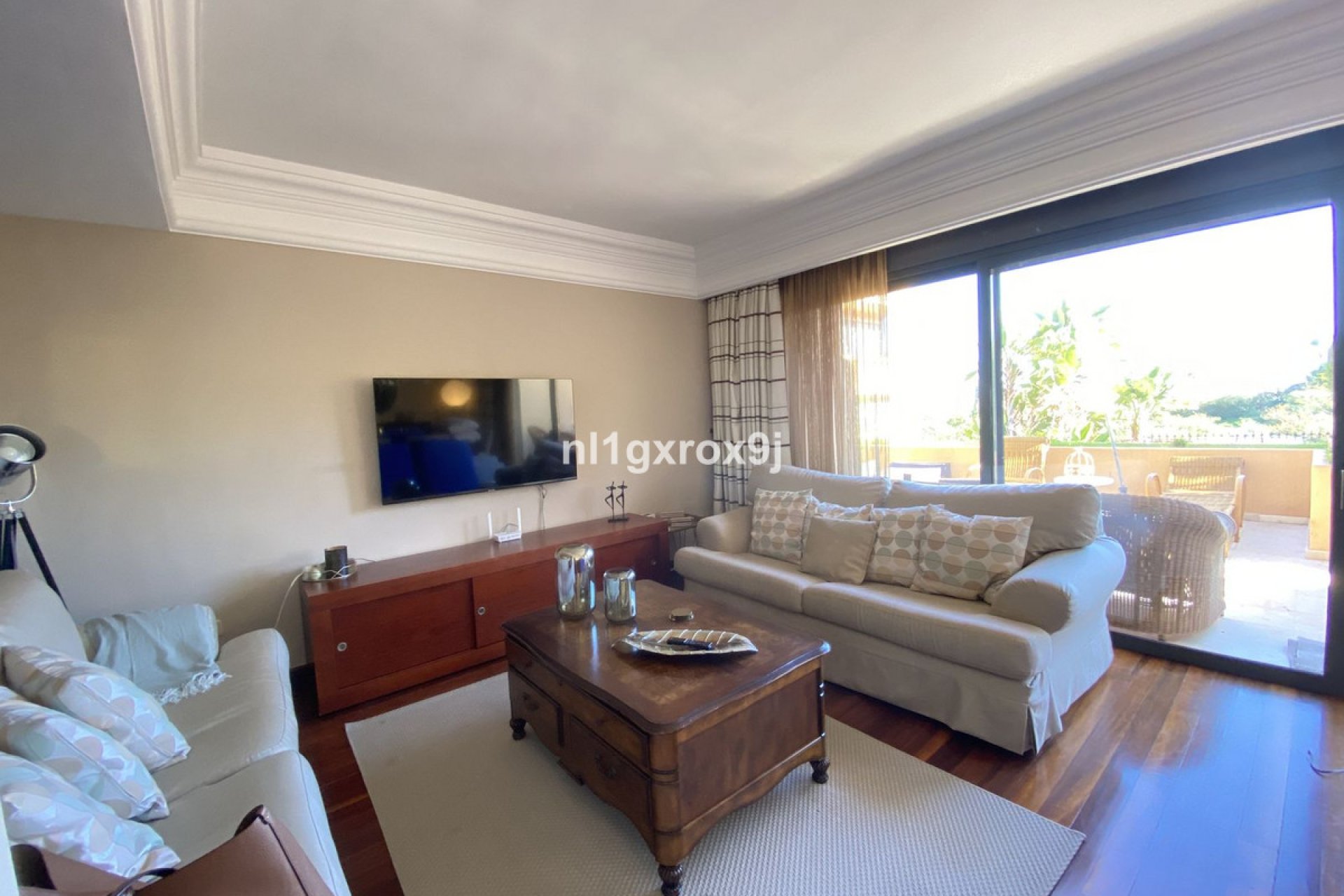 Resale - Apartment - Ground Floor Apartment - Marbella - Nueva Andalucia