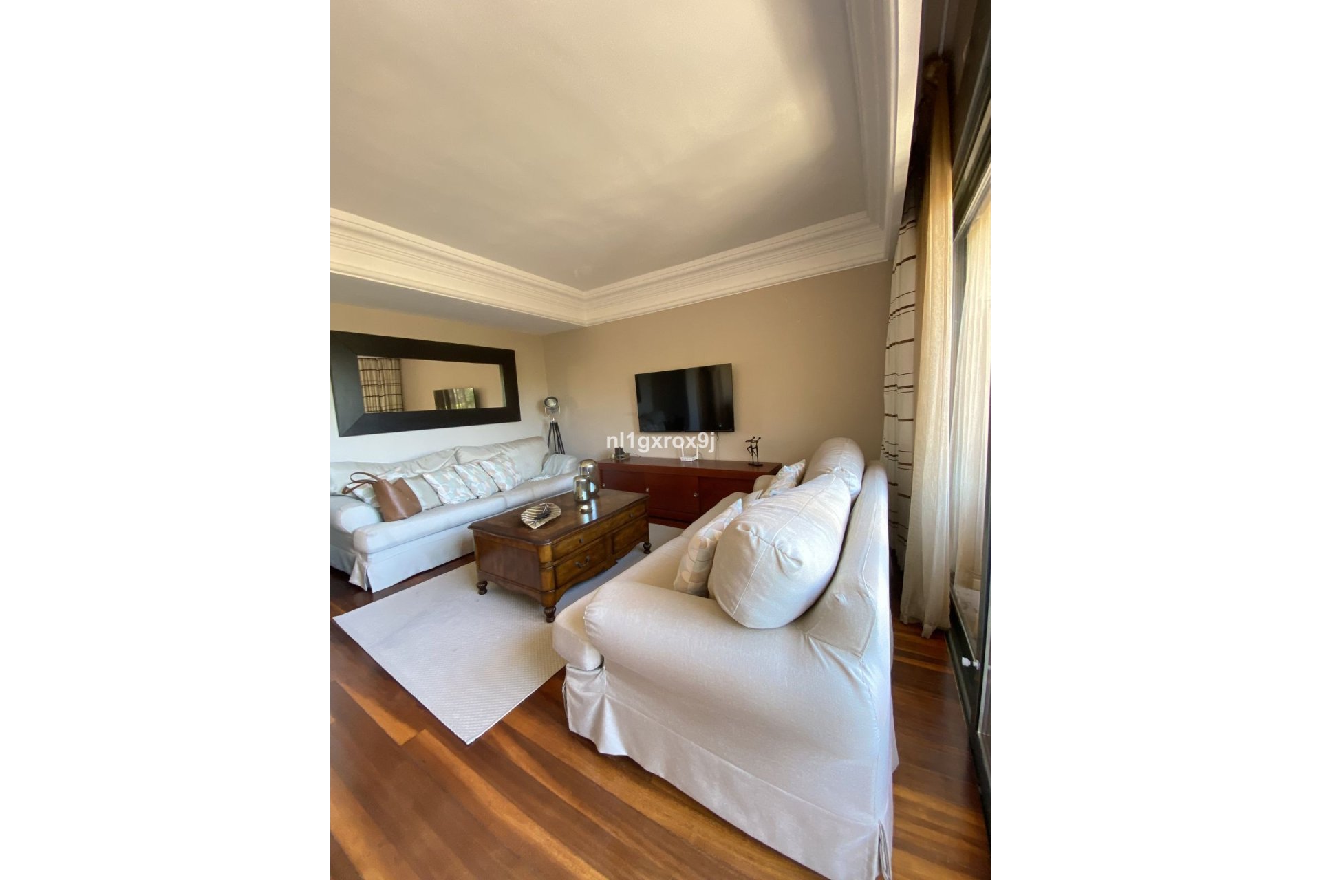 Resale - Apartment - Ground Floor Apartment - Marbella - Nueva Andalucia