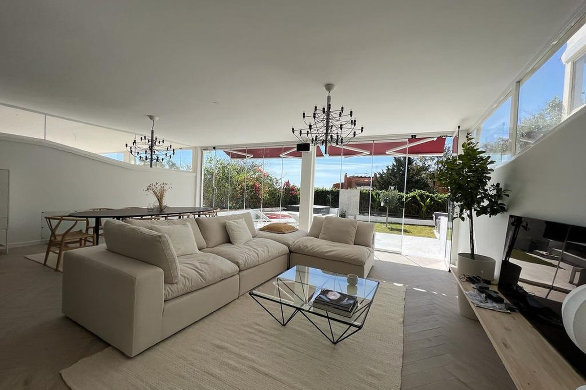 Resale - Apartment - Ground Floor Apartment - Marbella - Nueva Andalucia