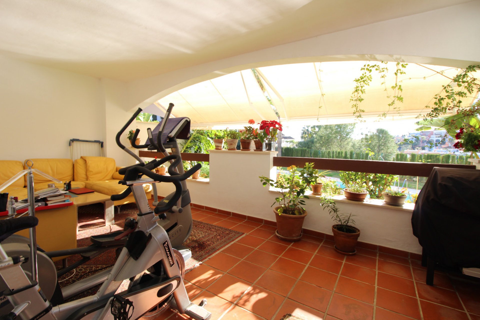 Resale - Apartment - Ground Floor Apartment - Marbella - Nueva Andalucia