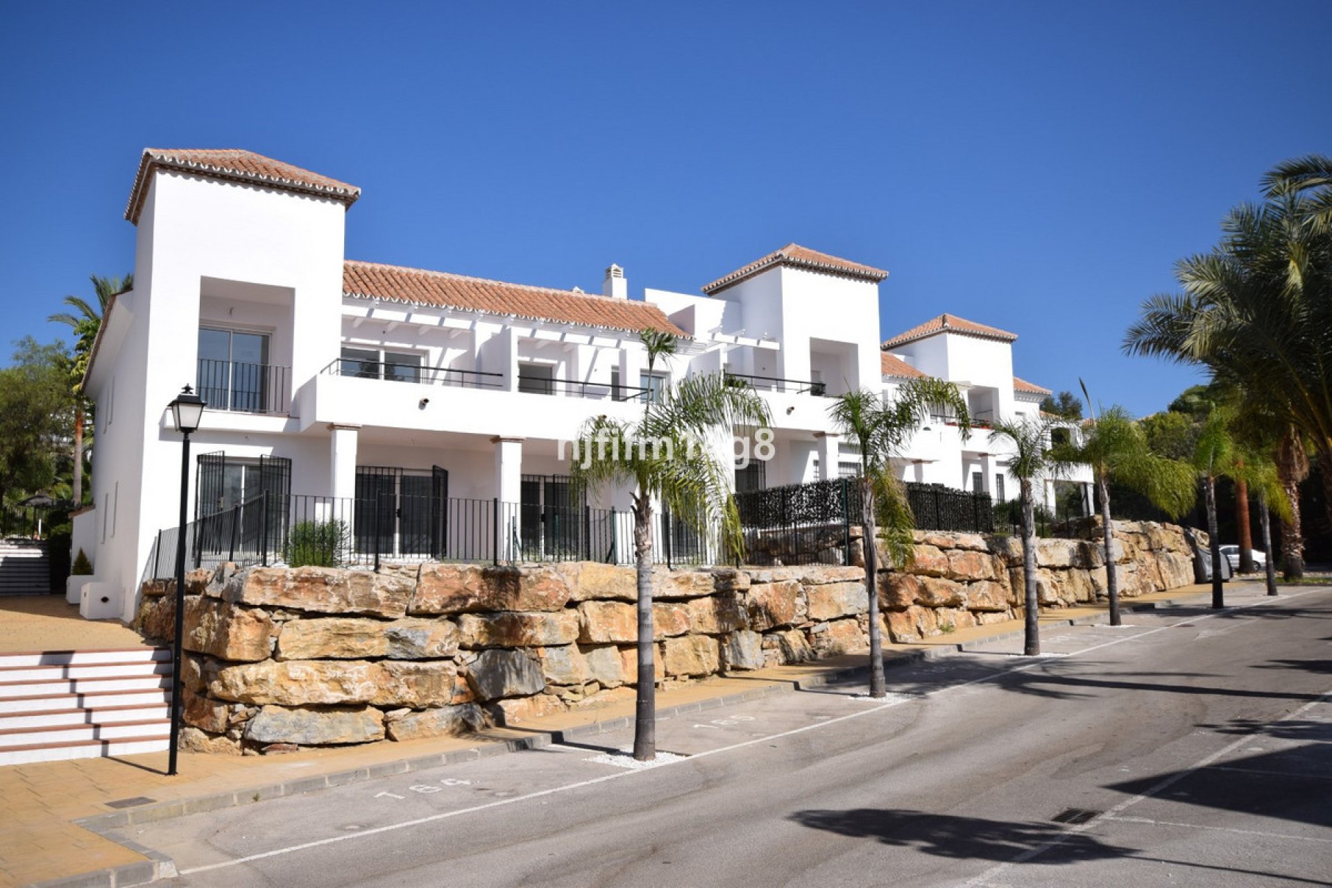 Resale - Apartment - Ground Floor Apartment - Marbella - Nueva Andalucia