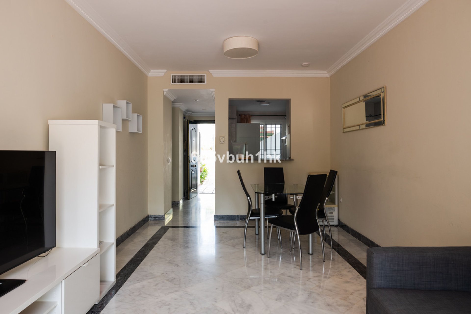 Resale - Apartment - Ground Floor Apartment - Marbella - Nueva Andalucia