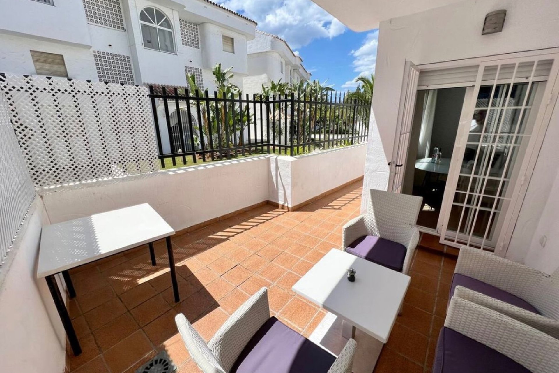 Resale - Apartment - Ground Floor Apartment - Marbella - Nueva Andalucia