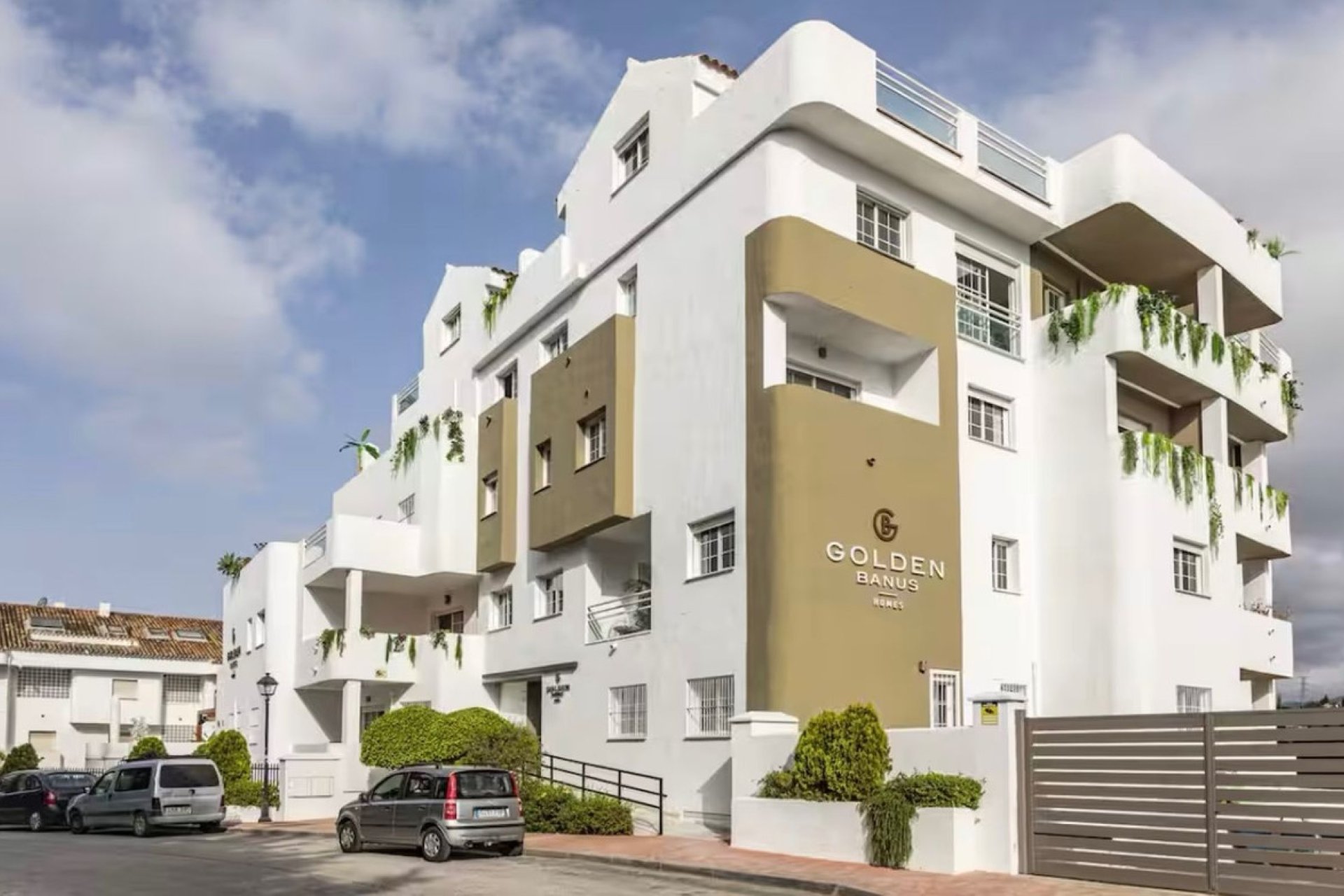 Resale - Apartment - Ground Floor Apartment - Marbella - Nueva Andalucia