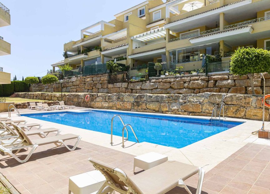 Resale - Apartment - Ground Floor Apartment - Marbella - Nueva Andalucia