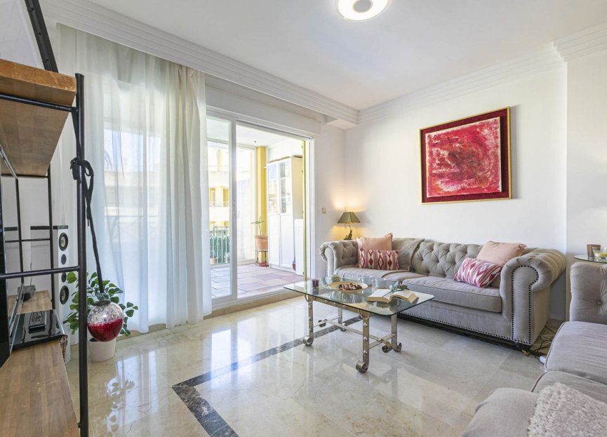 Resale - Apartment - Ground Floor Apartment - Marbella - Nueva Andalucia