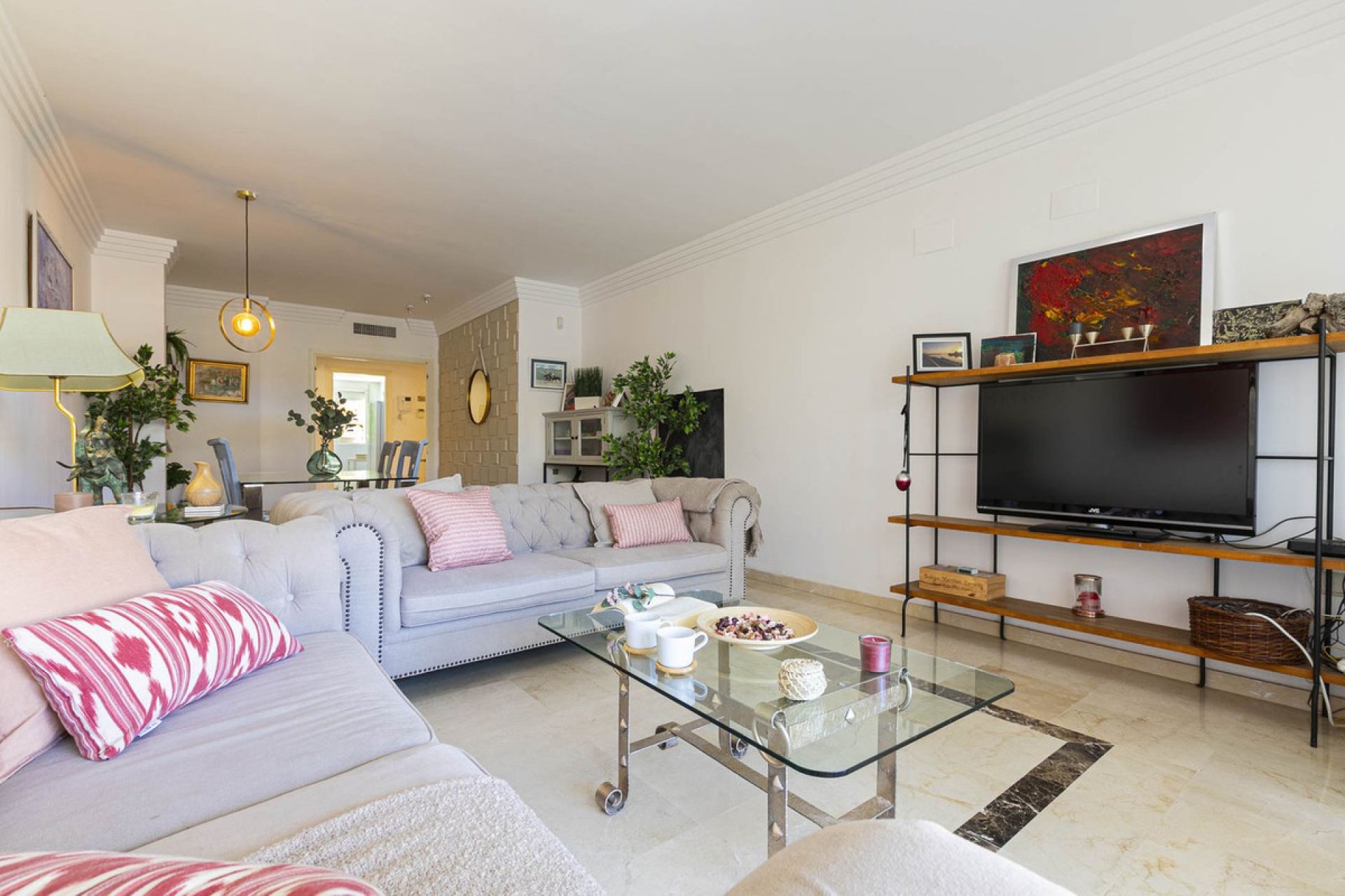 Resale - Apartment - Ground Floor Apartment - Marbella - Nueva Andalucia