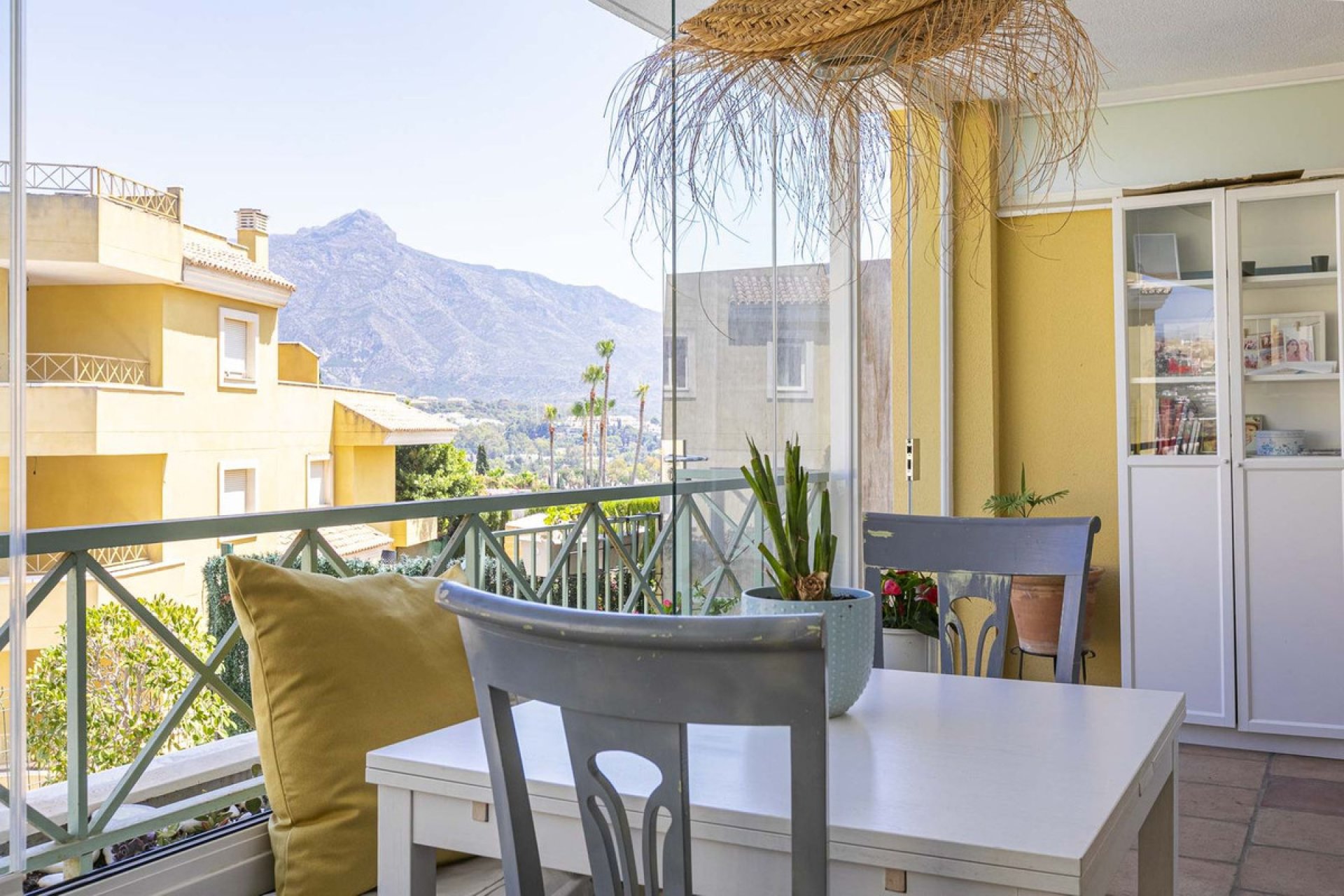 Resale - Apartment - Ground Floor Apartment - Marbella - Nueva Andalucia