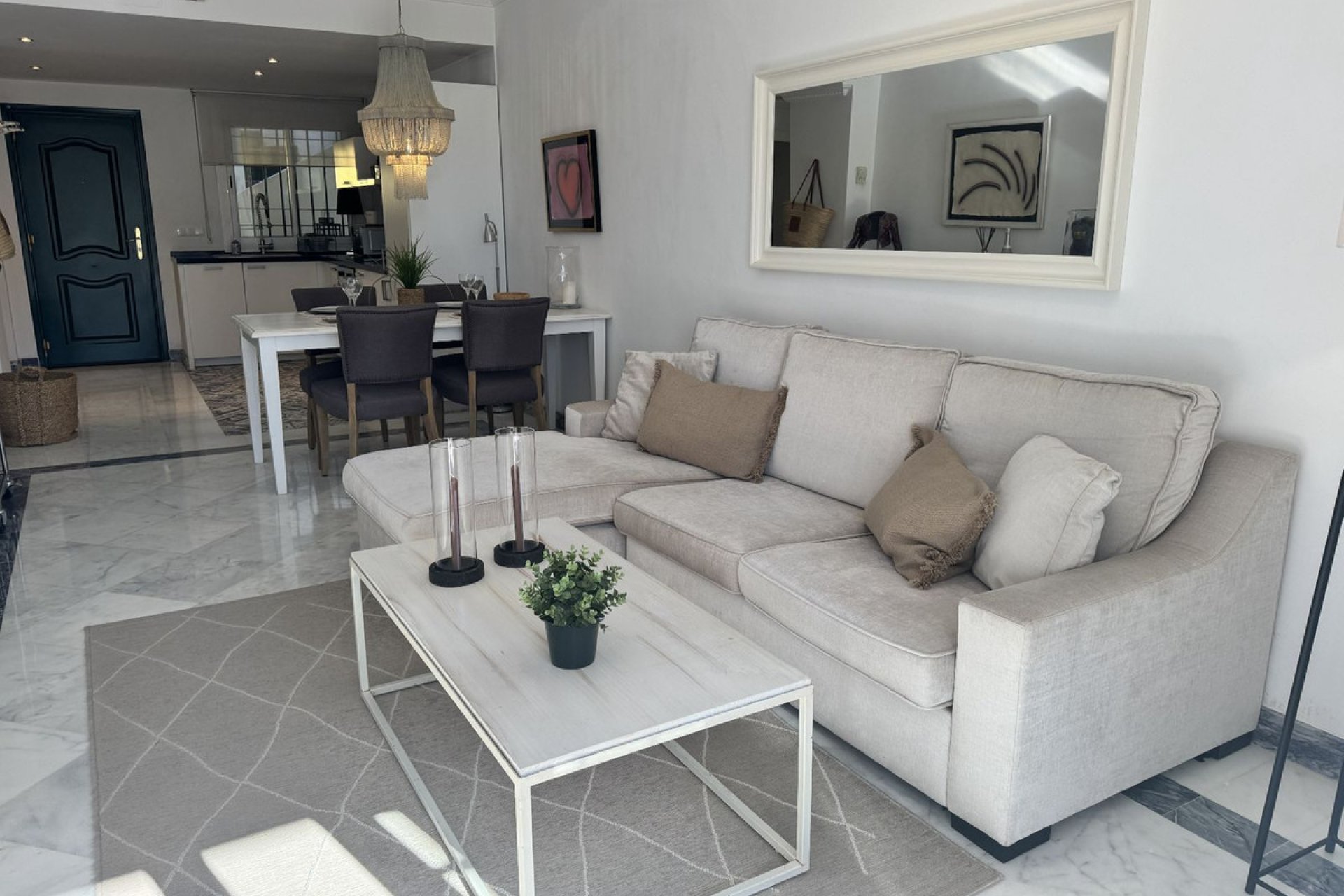 Resale - Apartment - Ground Floor Apartment - Marbella - Nueva Andalucia